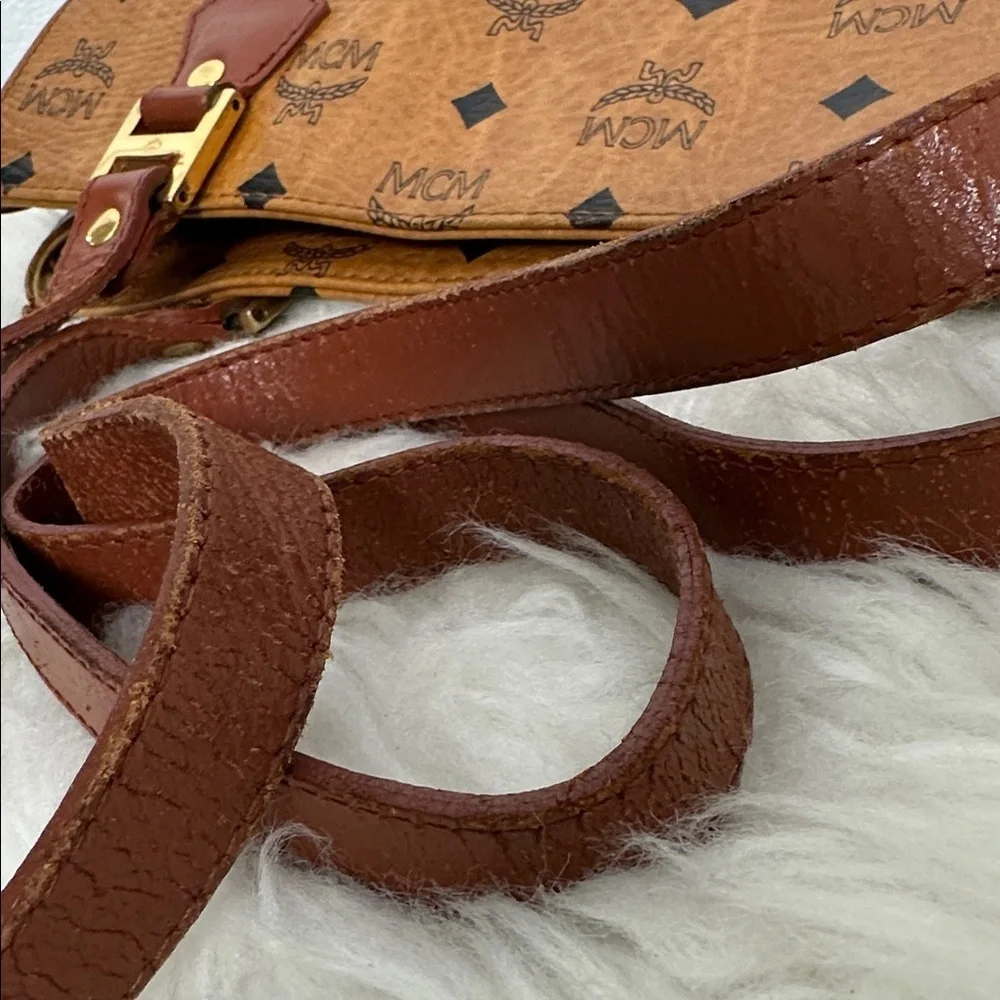 💯Authentic MCM Cognac Visetos Tote with Black Accents🍀